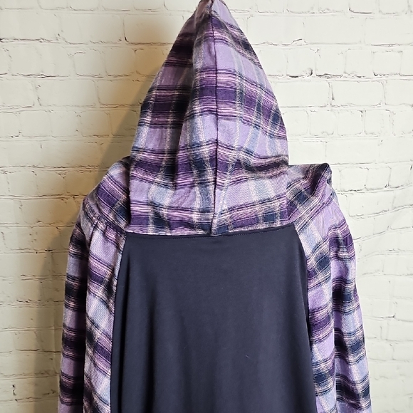 NWT! BloomChic Plaid Sleeve Hoodie - Purple and Navy - Picture 8 of 11
